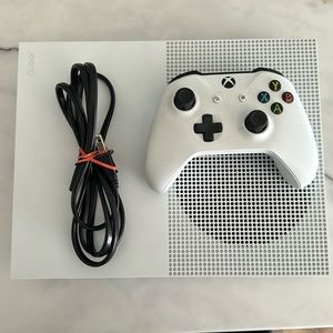 Barely used Xbox One S - 1TB